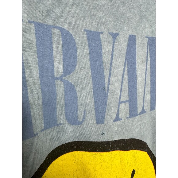 Nirvana Sz S Smiley Face Graphic T-Shirt Blue Gray Distressed Short Sleeve Flaws - Picture 5 of 9